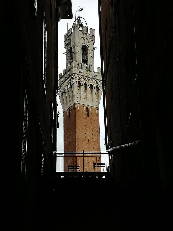 Alloggio Ristrutturato A 50 Metri Da Piazza Del Campo Siena Ngoại thất bức ảnh
